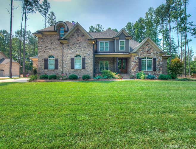 2736 Lake Front Drive