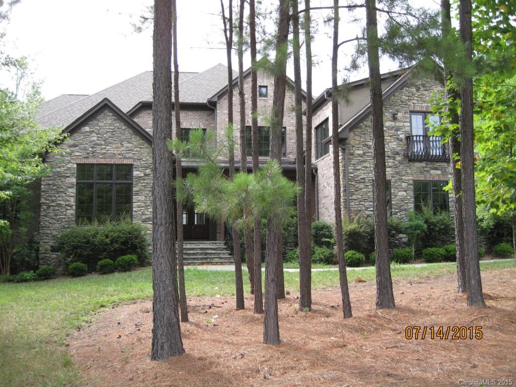 9114 Woodhall Lake Drive