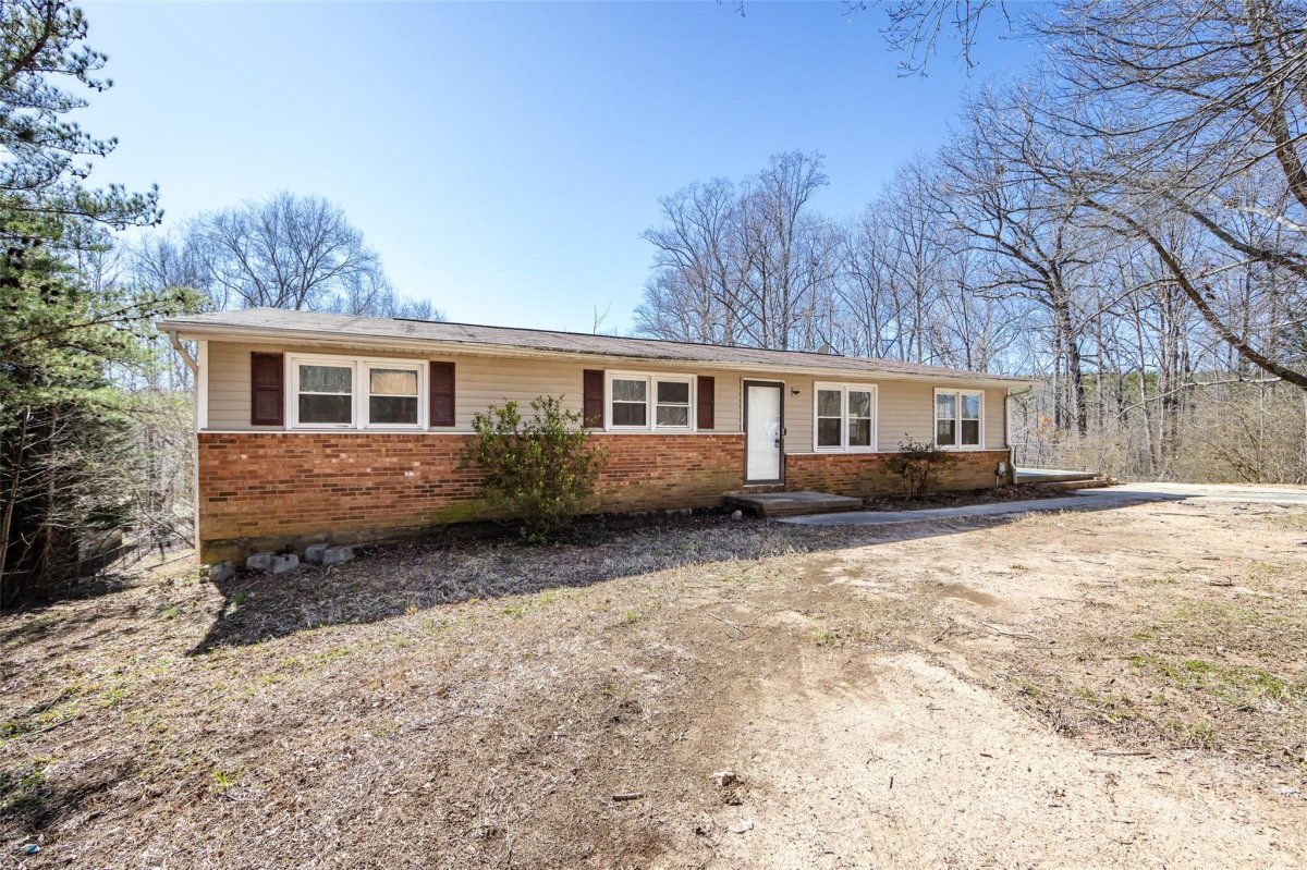 4211 Little Mountain Road