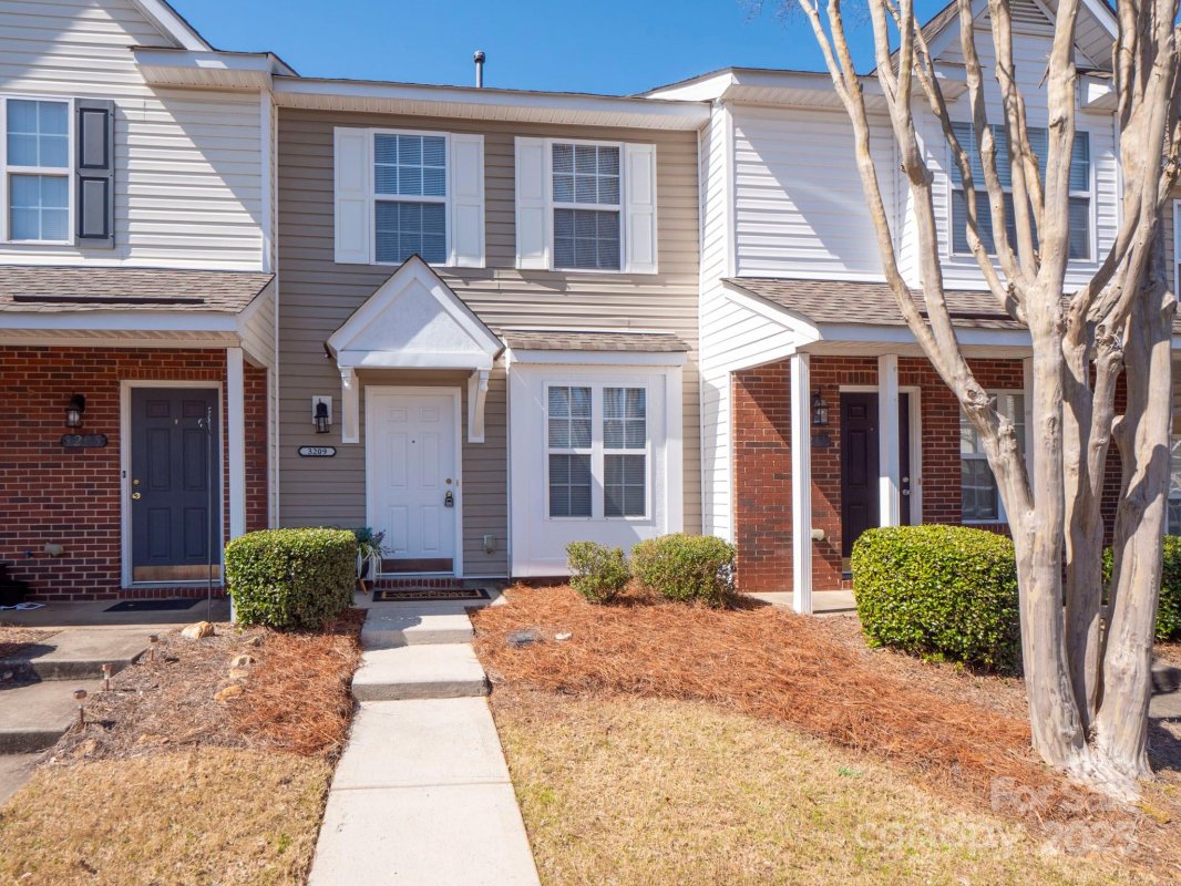 3209 Blythe Ridge Court