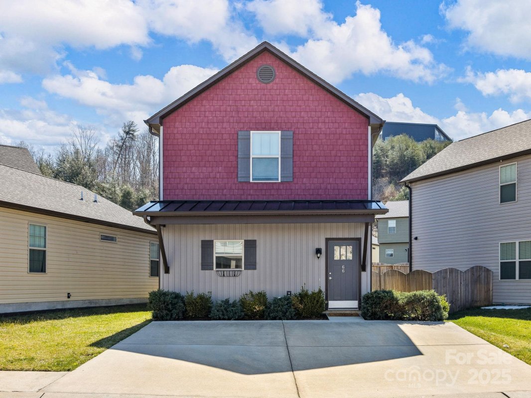 66 Cardwell Lane