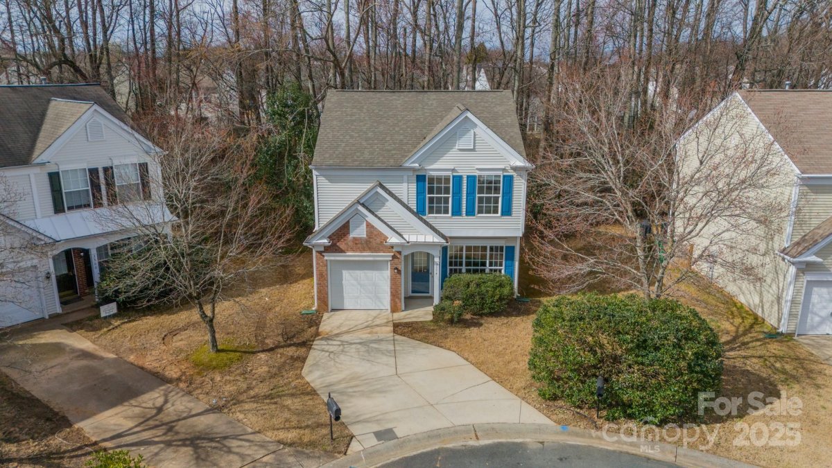 3554 Laurenhurst Lane