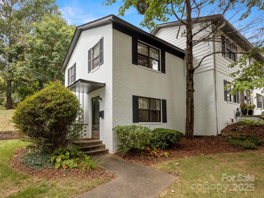 615 Biltmore Avenue M1