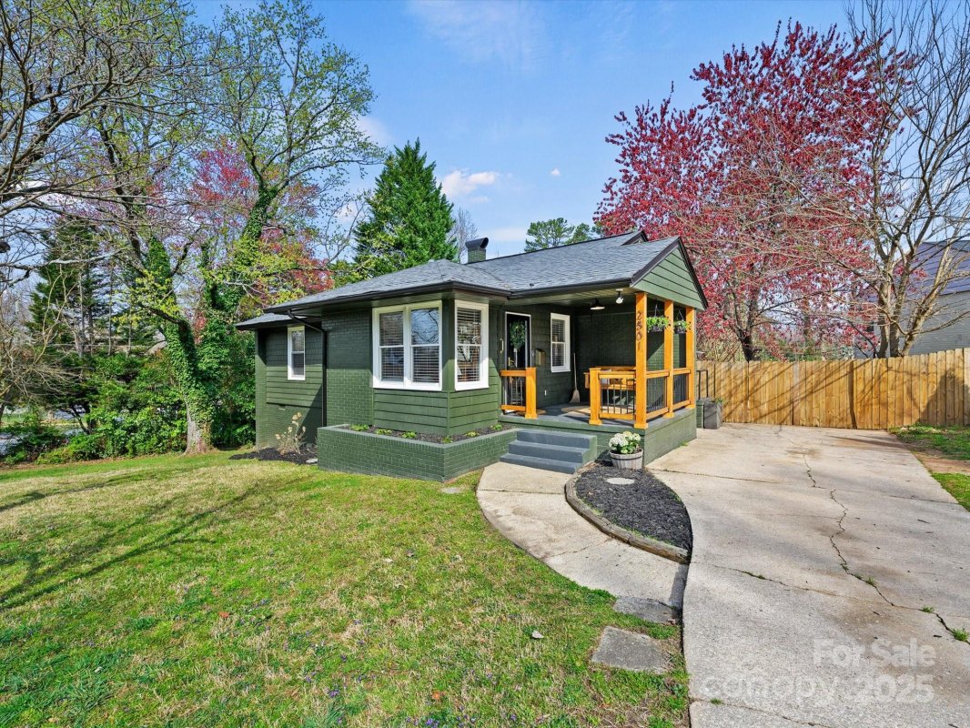 2501 Elkwood Circle