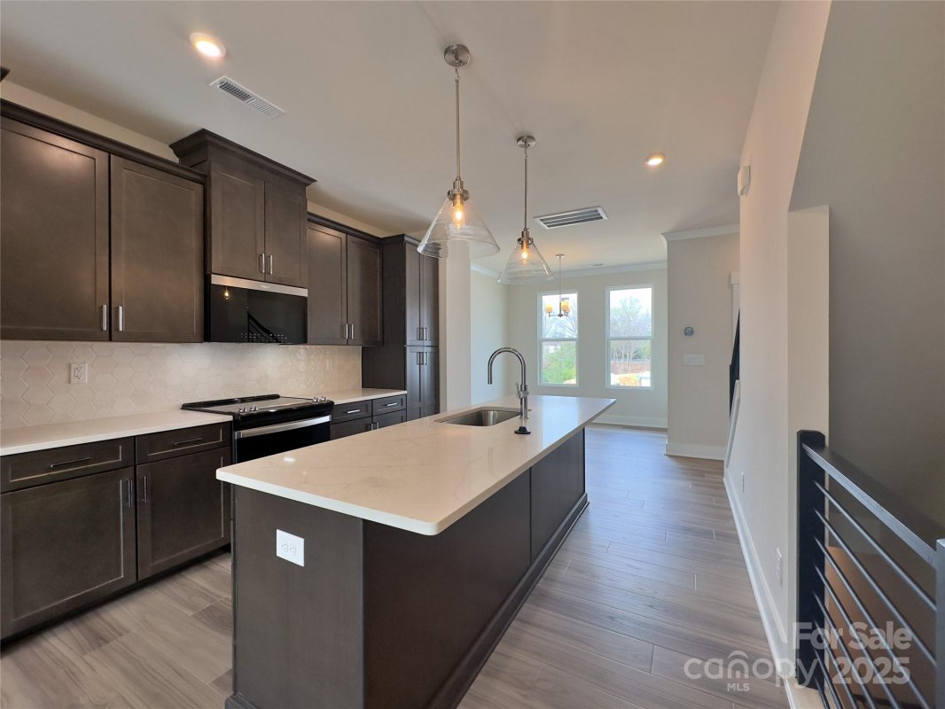2043 Clarksdale Drive 31