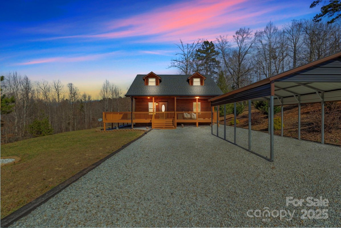 176 Mystic Ridge