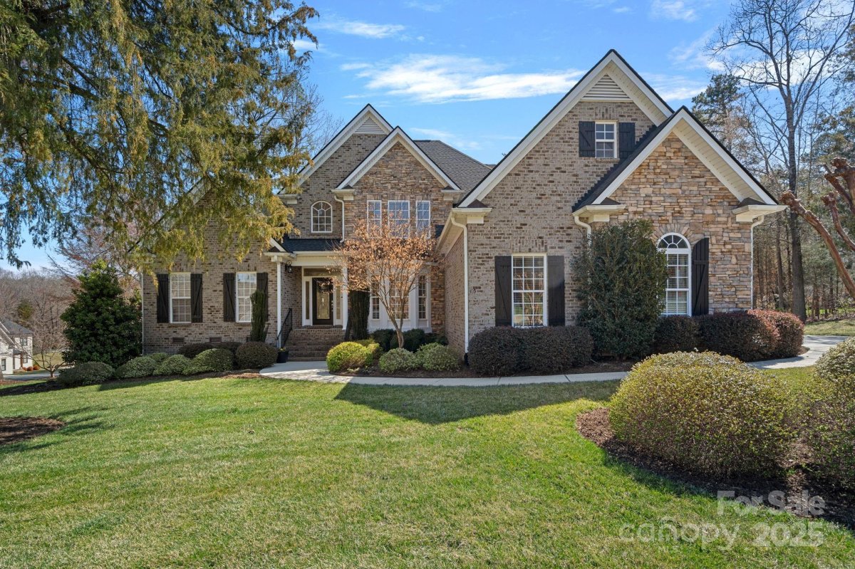 105 Elizabeth Brook Drive