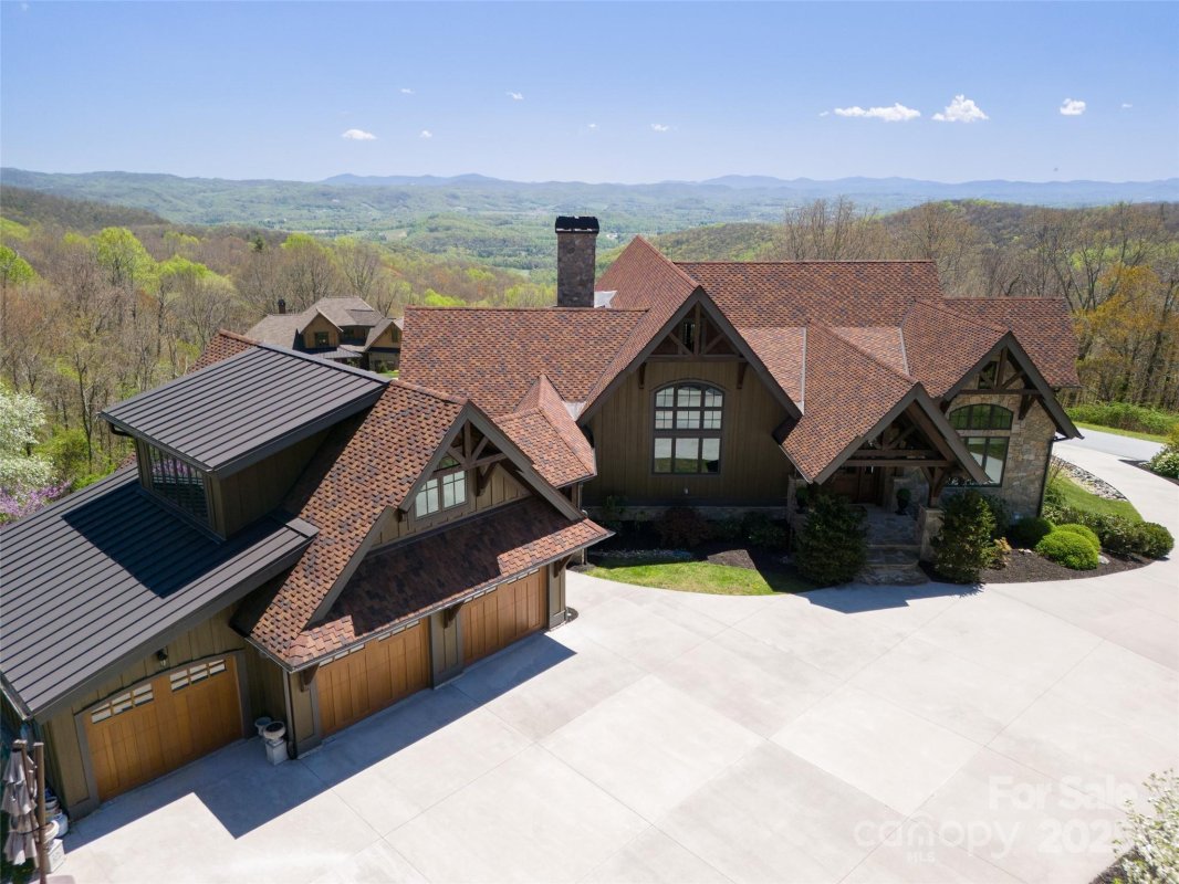 306 Dancing Bear Drive