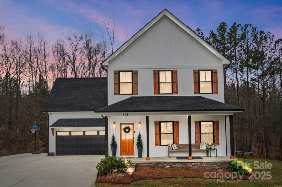 693 Luther Drive