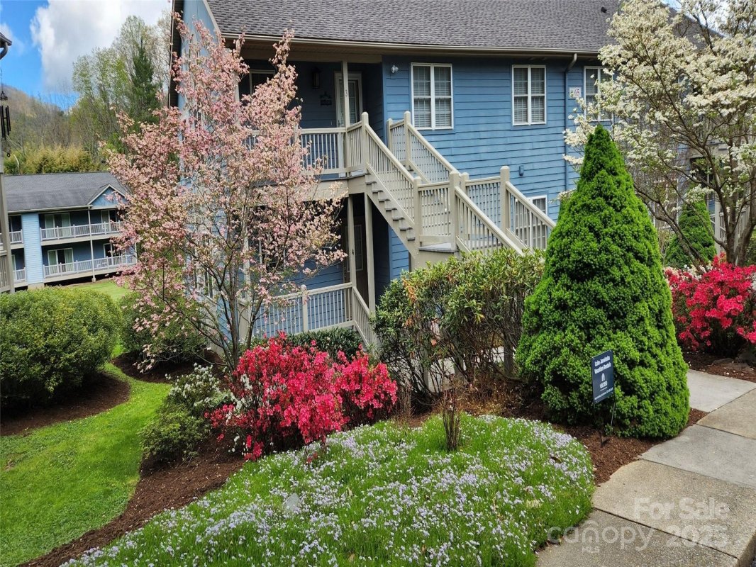 65 Tri Vista Drive 804