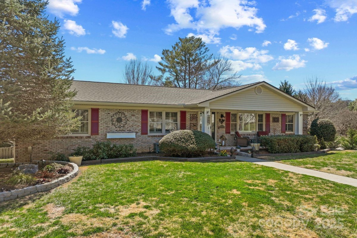 9 Ballantree Drive