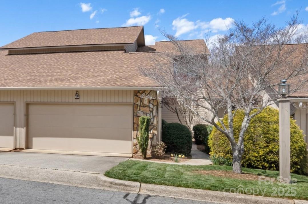 123 Deerlake Drive