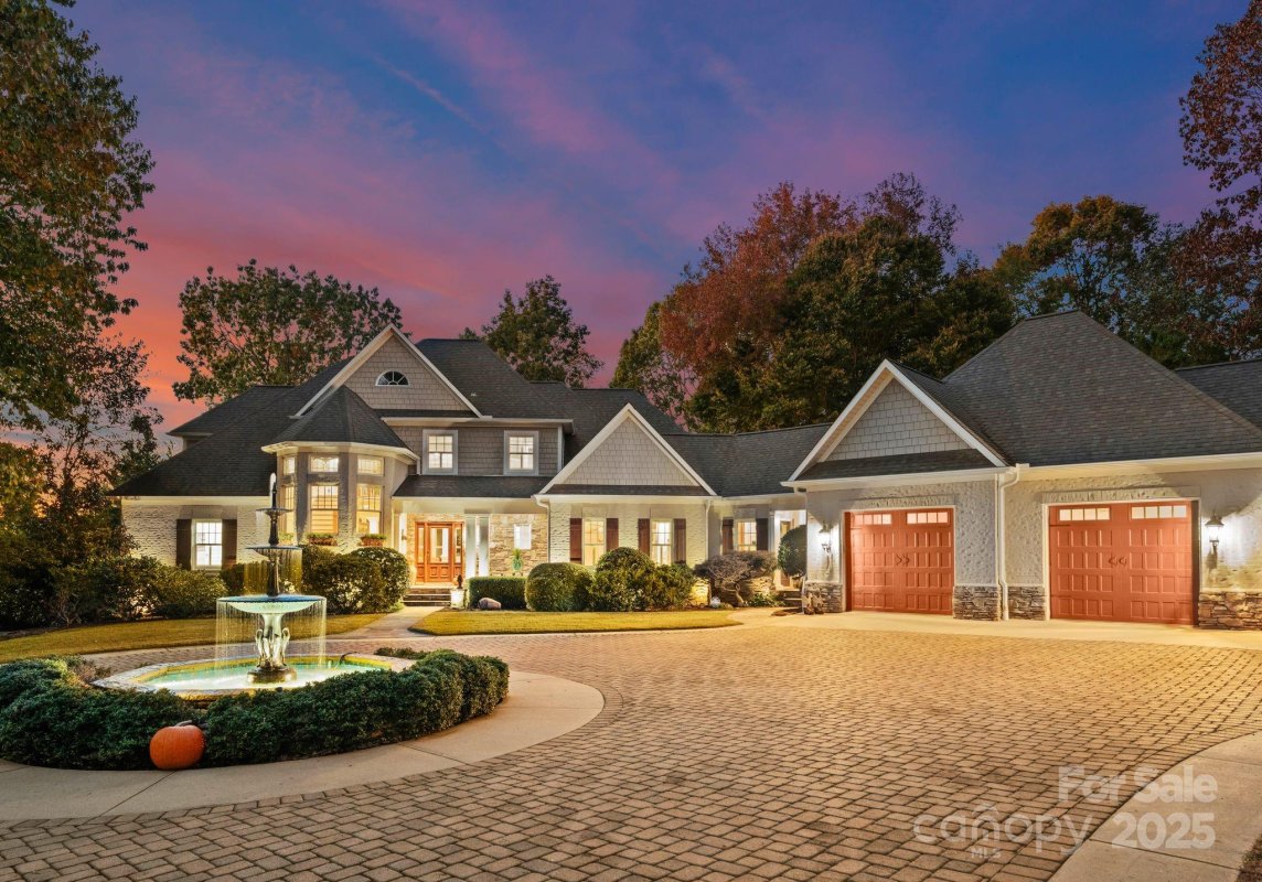 188 Windwood Lane