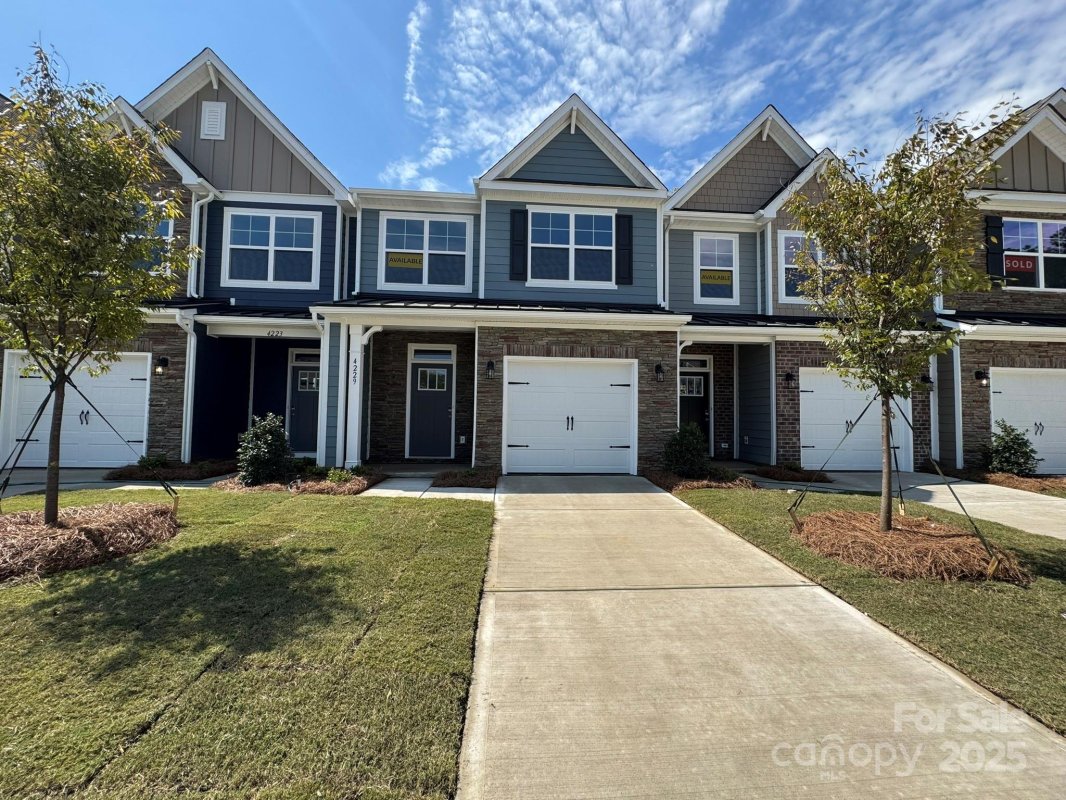 4229 Black Court