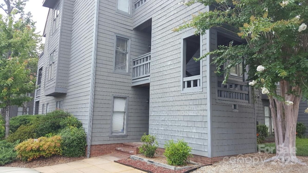 9035 Jm Keynes Drive Unit#39