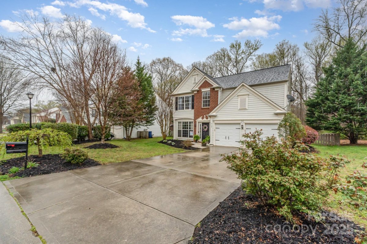 6129 Creekview Court