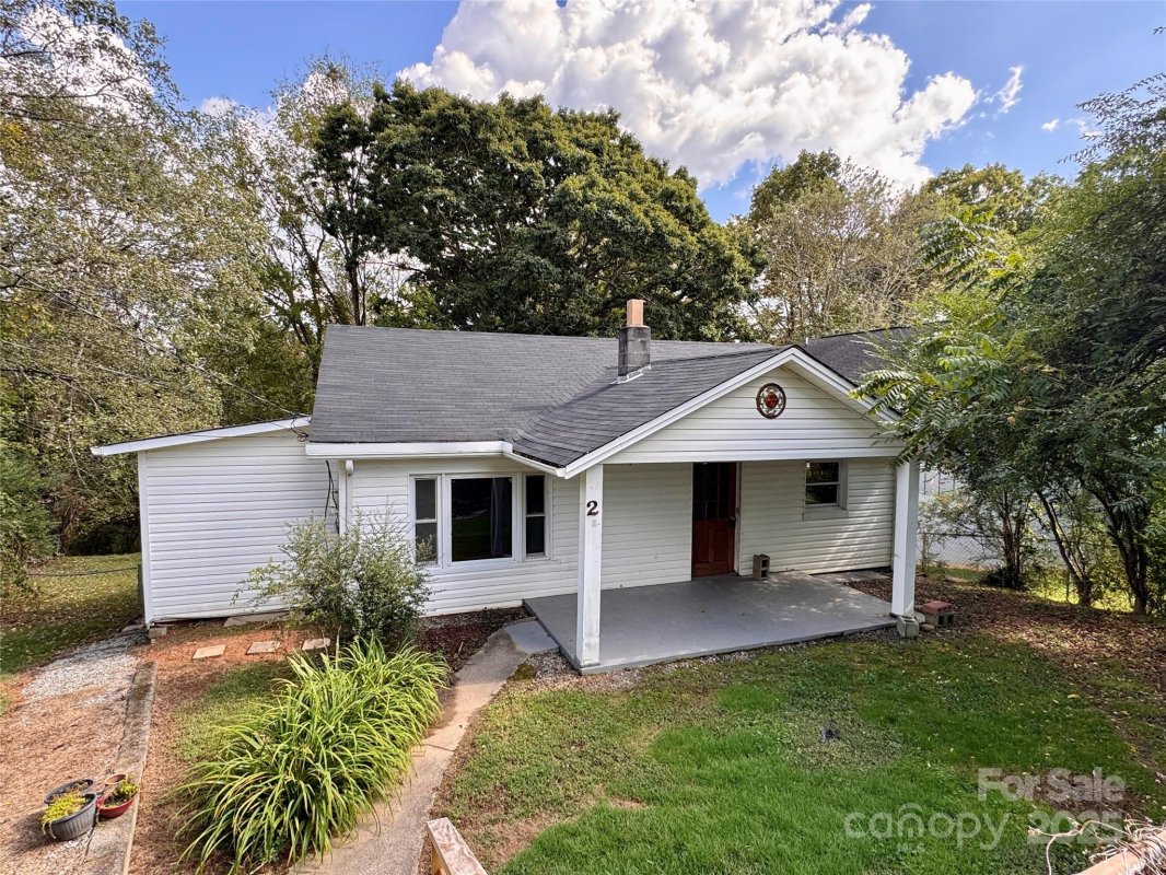 2 Evergreen Avenue