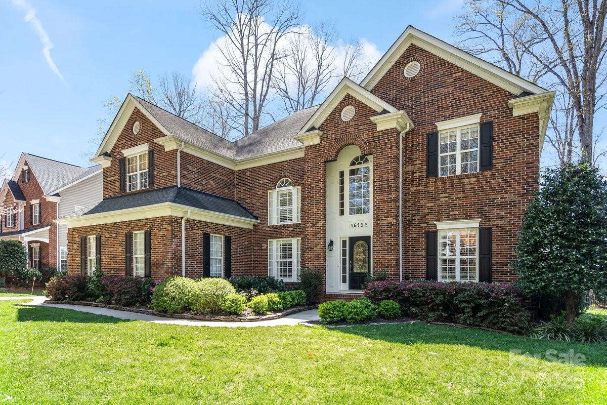 16123 Chiltern Lane