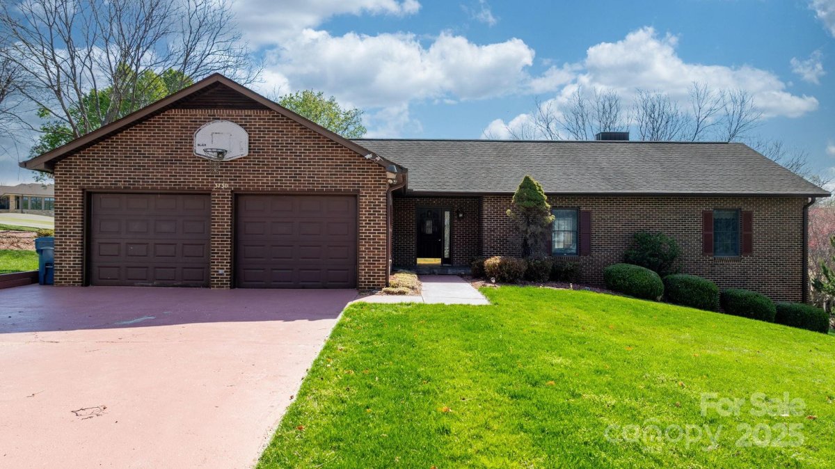 3730 Club House Drive