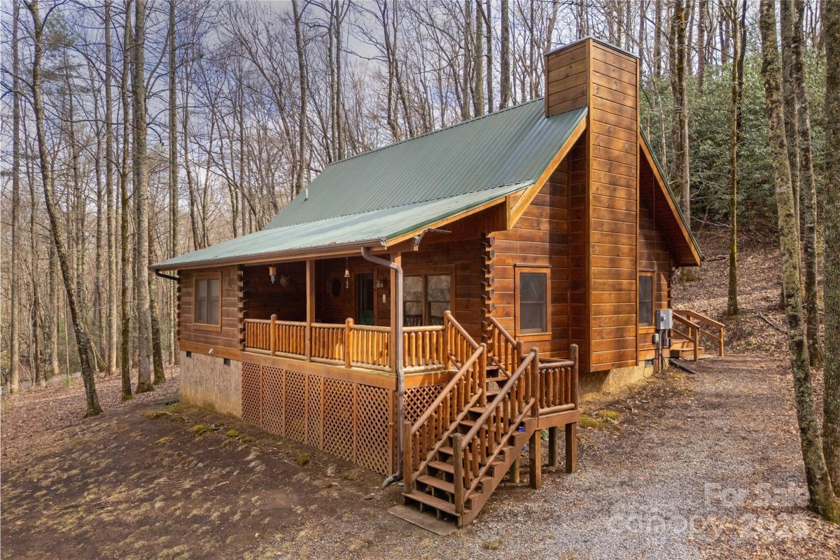 104 Willow Lane