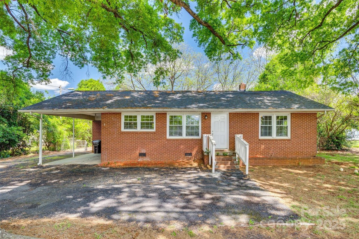 764 Emorywood Lane