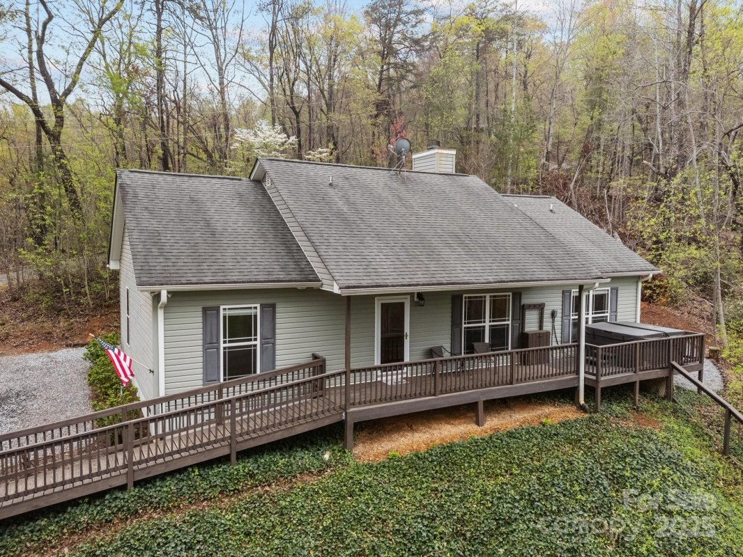 282 Ridgecrest Drive