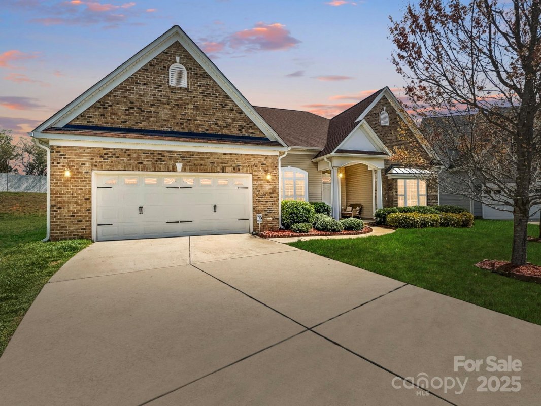7371 Vanguard Court