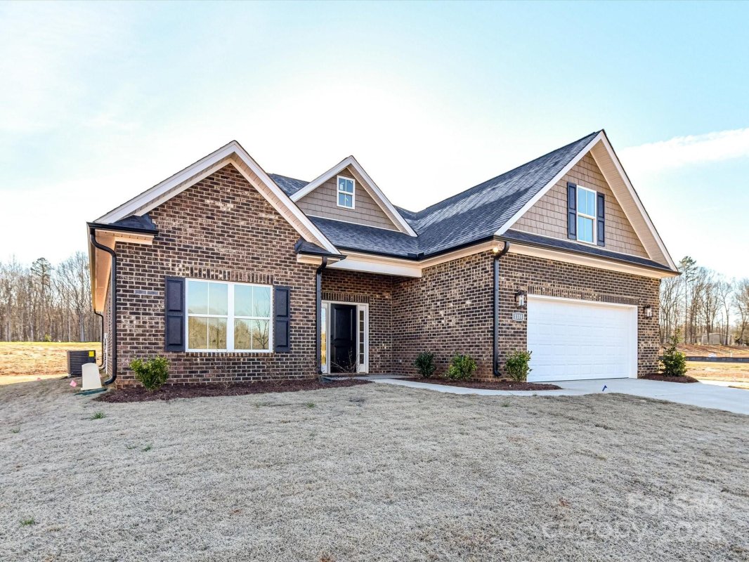 1259 Archer Loop Street