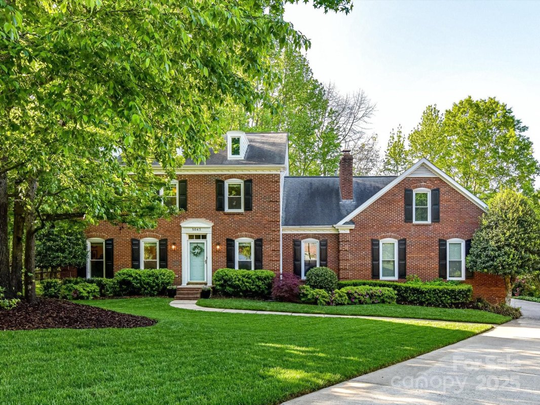 5043 Hickory Lake Lane