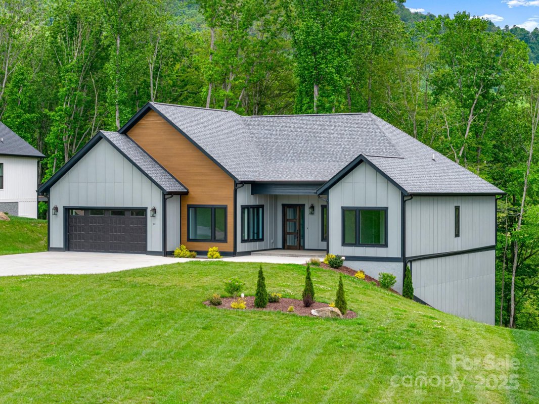 24 Slate Drive 29
