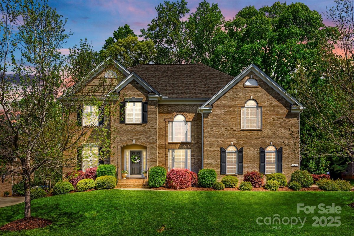 405 Five Leaf Lane