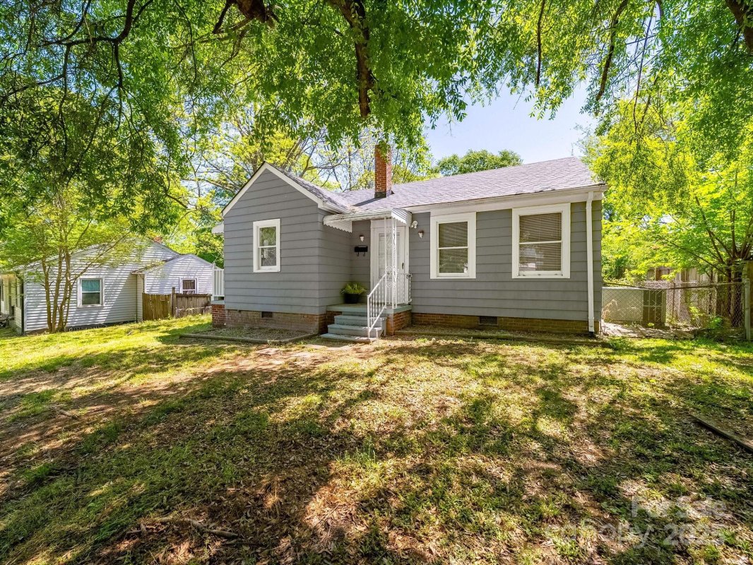 1405 Poston Circle