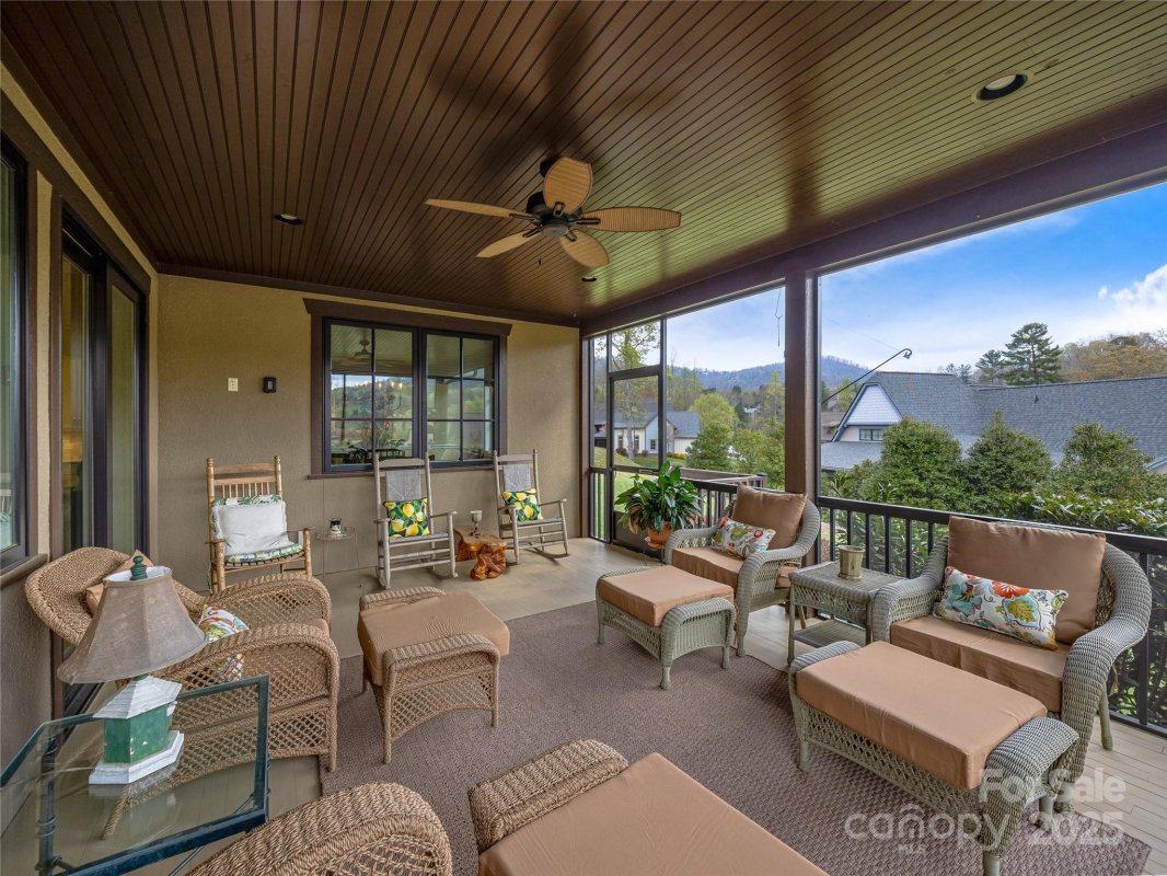 38 Chantilly Drive