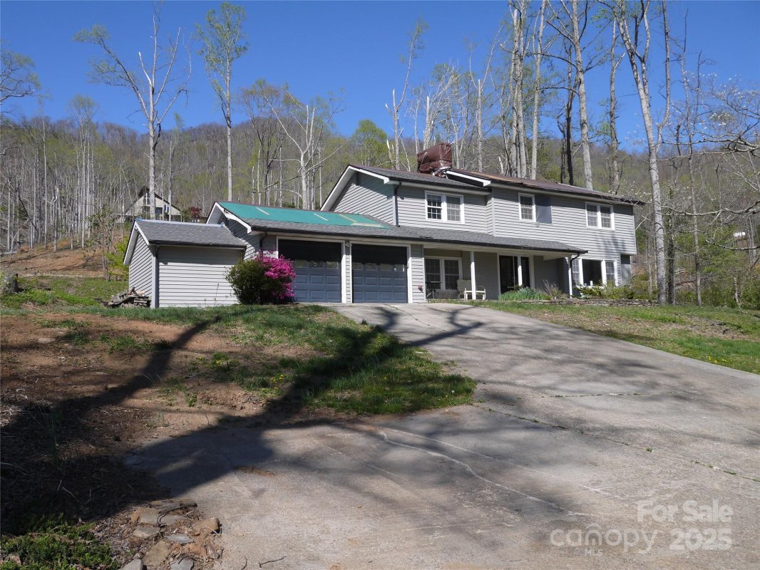 305 Webb Cove Road