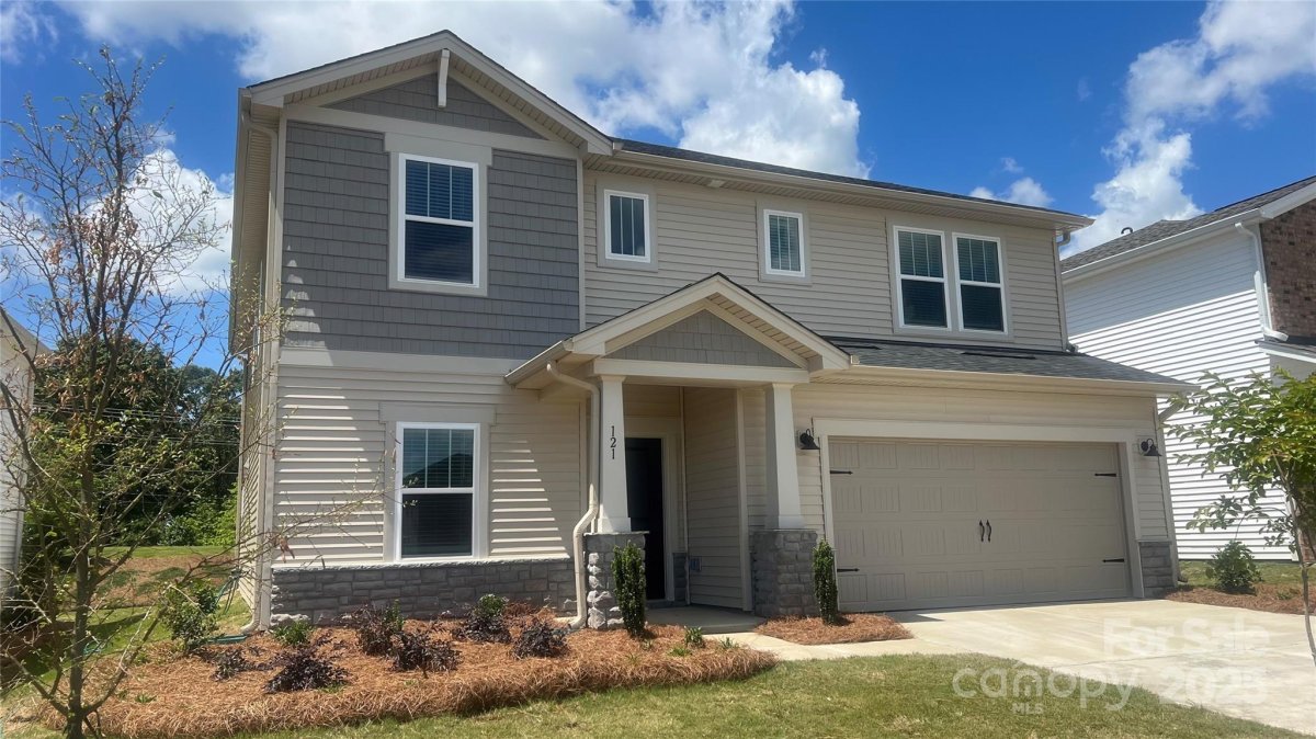 121 Vaquaro Drive