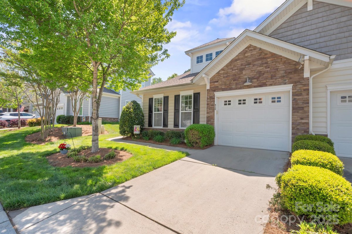 512 Park View Drive
