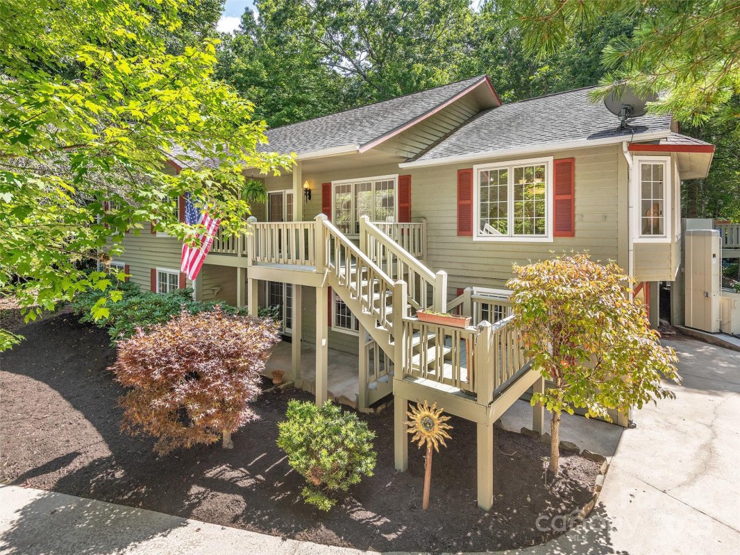 146 Eastmoor Drive