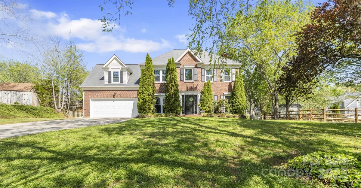 111 Woodfern Place