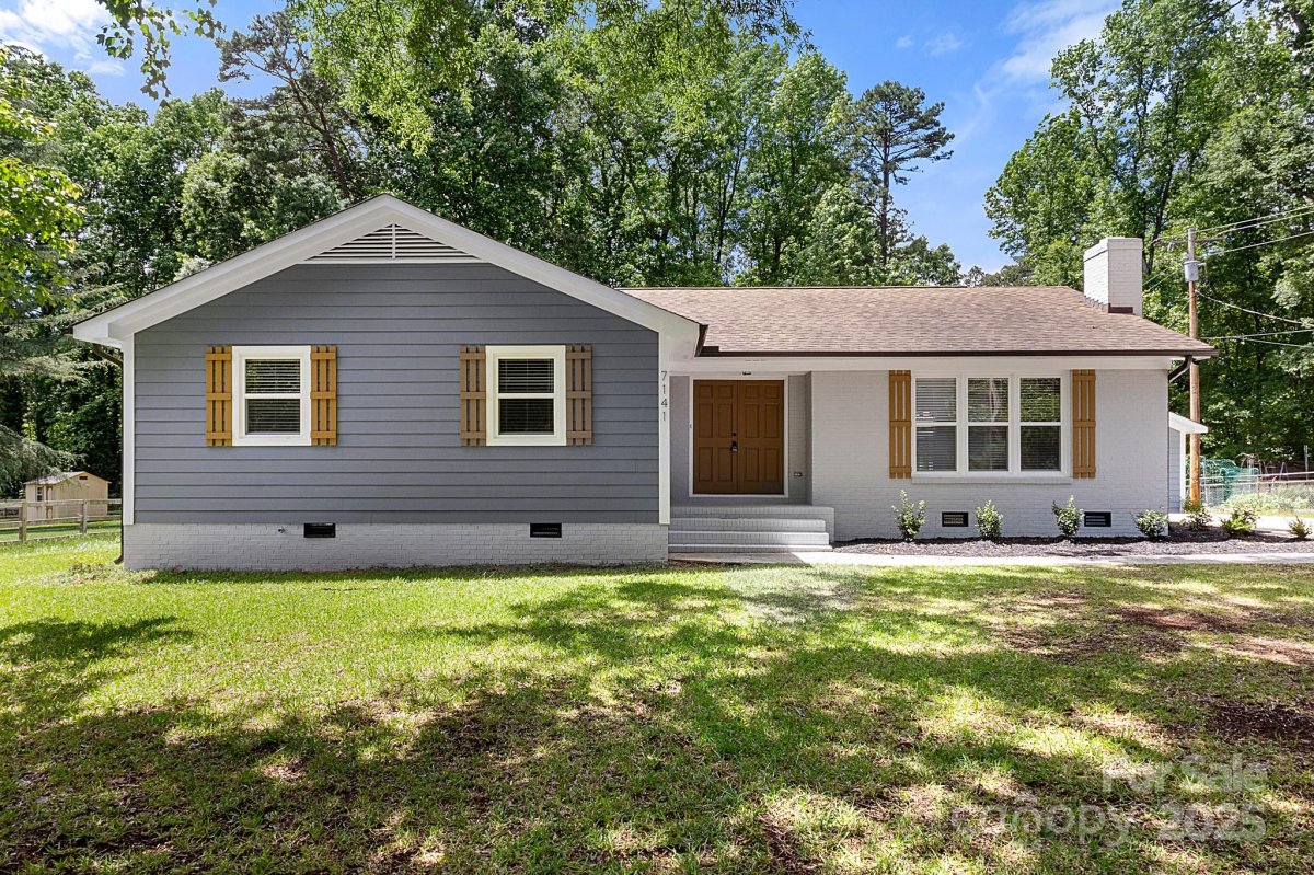7141 Pitchfork Lane