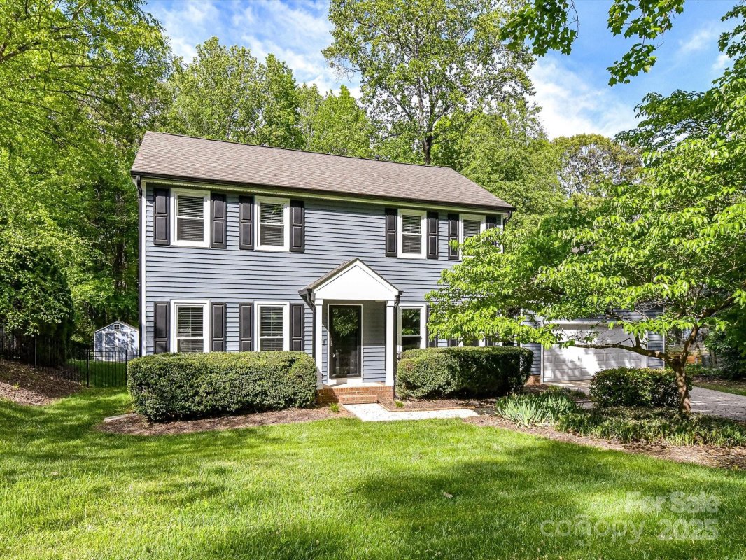 104 Aurora Lane