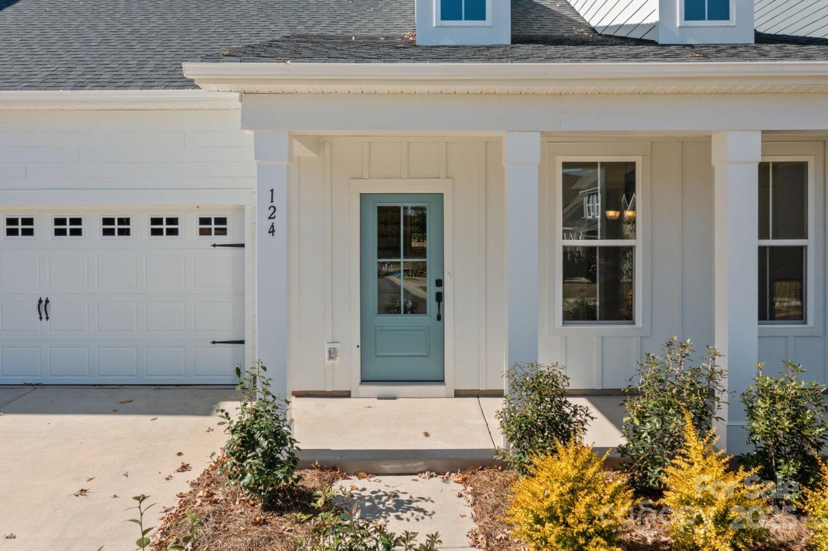 124 Canary Lane