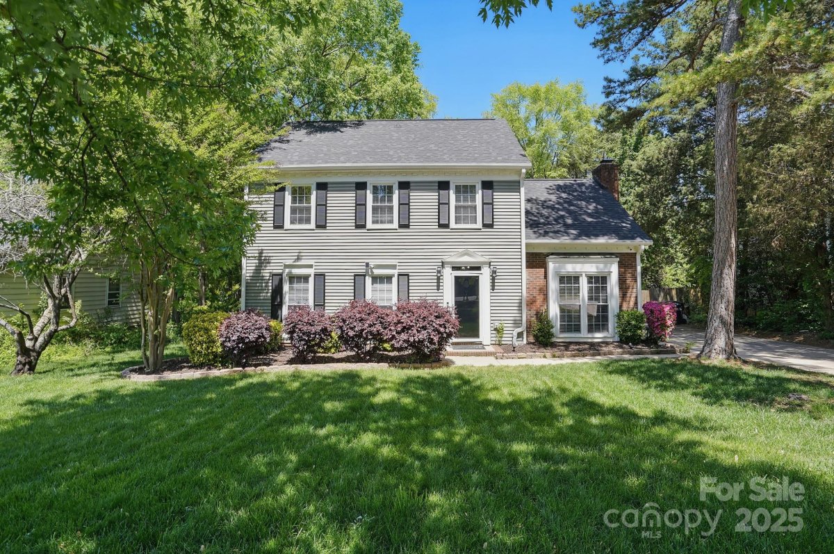 2224 Clonmel Place