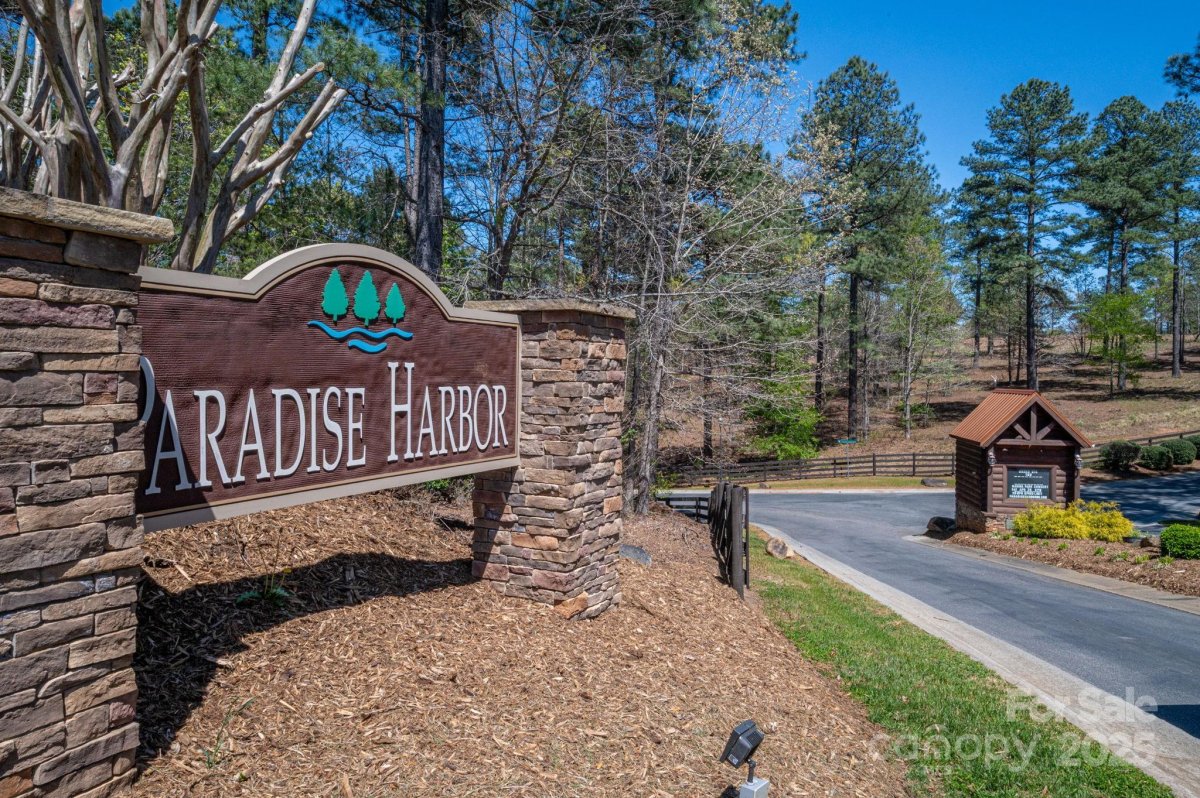 1236 Boardwalk Drive