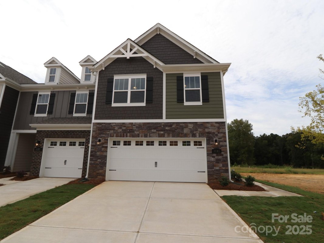 1141 Overbrook Place