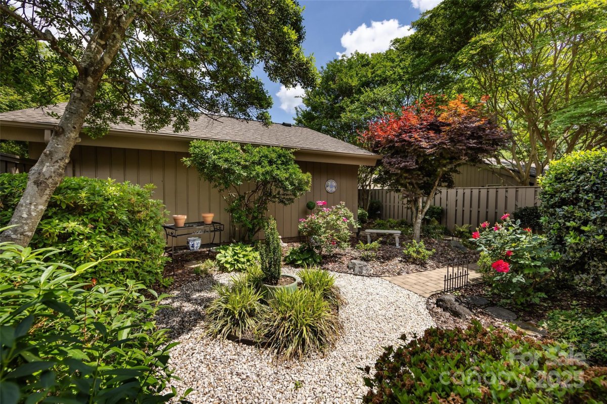 5128 Dunes Court