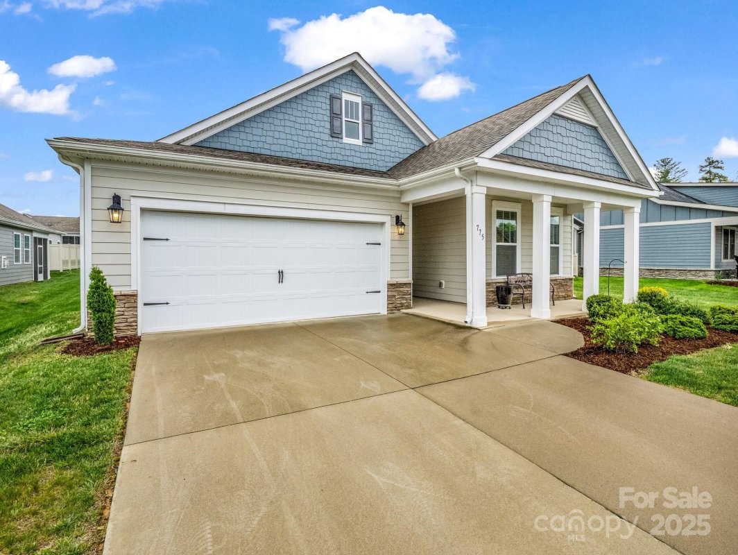 775 Summerfield Place