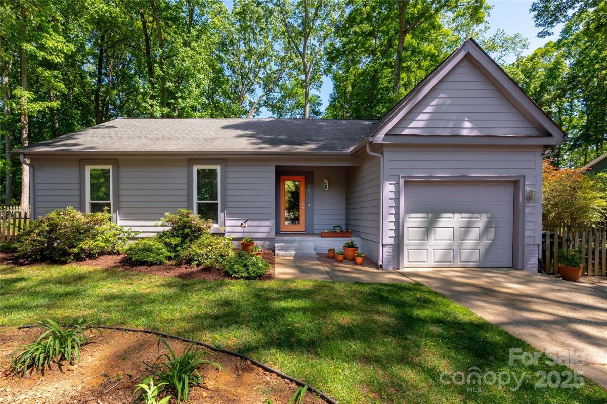 901 Southland Road