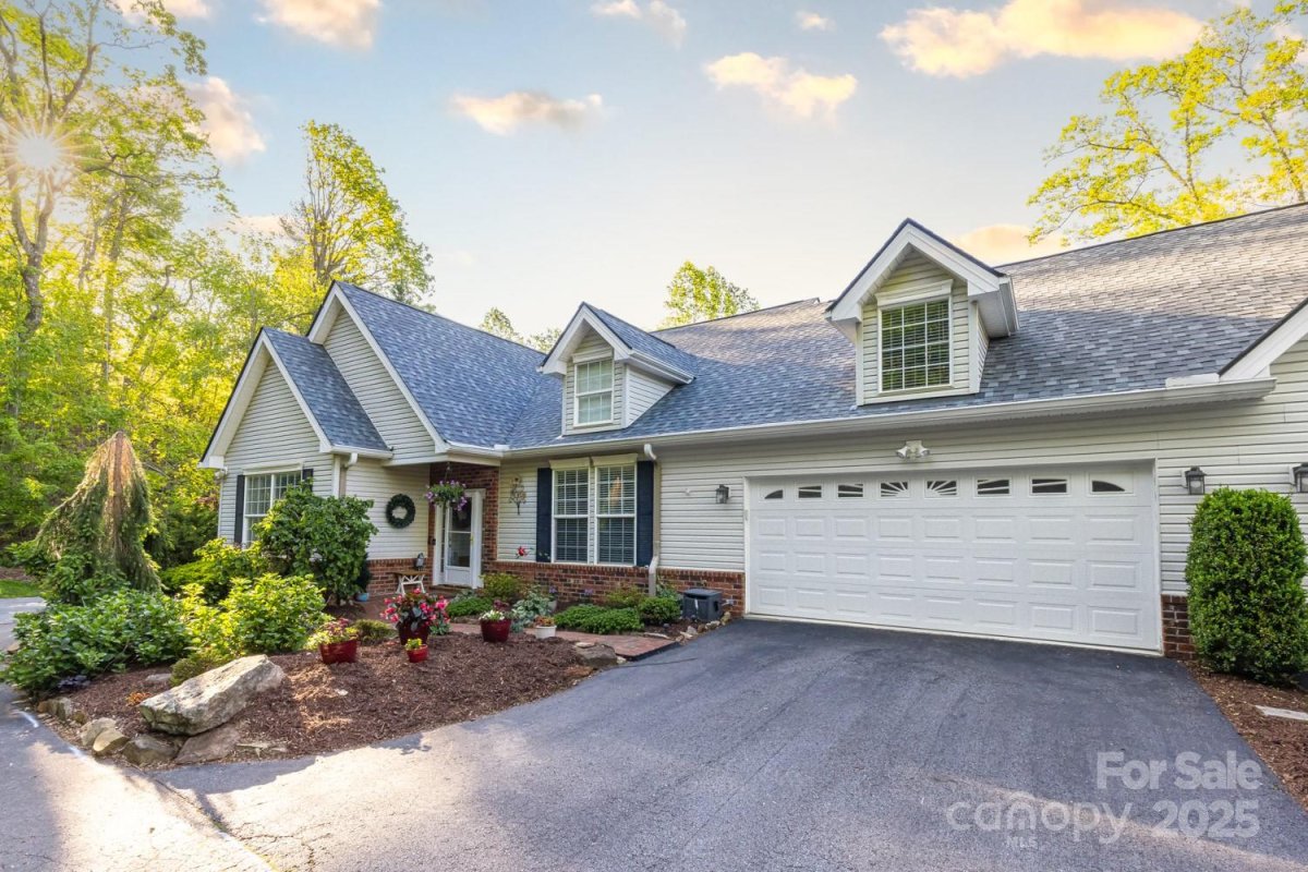 127 Poppy Lane