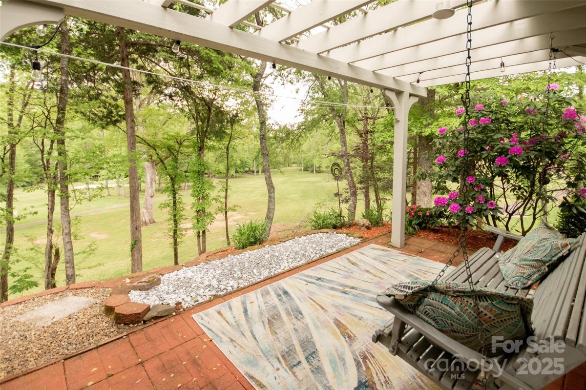 775b Oak Creek Road B