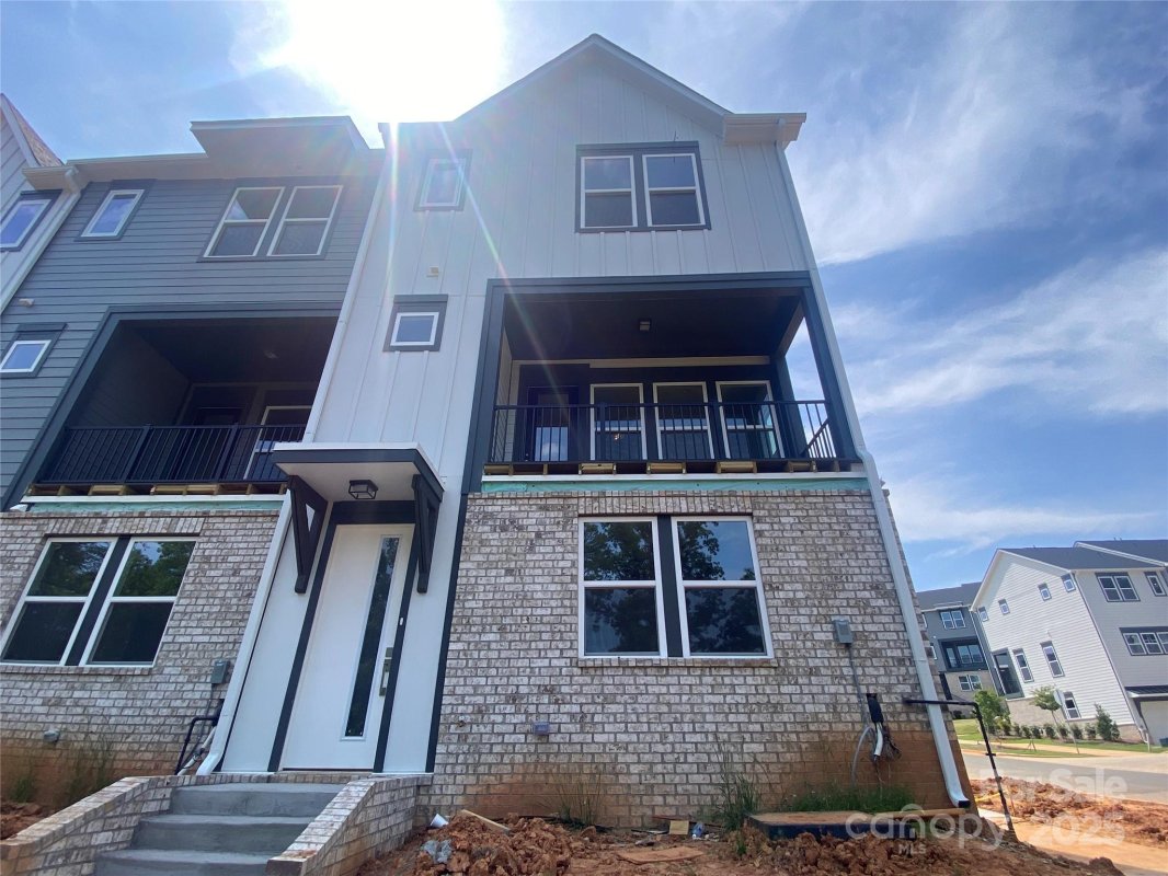 416 Nathaniel Way